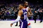 305场!杜兰特25+5+5场次追平威少 并列NBA历史第8位