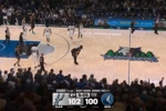 很凶很凶!芬奇冲进场内和裁判布拉泽斯吵起来 后者回应激情对骂